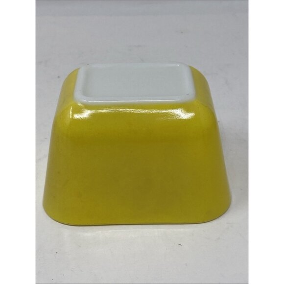 Vintage Pyrex Refrigerator Dish #501-B Yellow 1-1/2 Cup No Lid - Picture 6 of 10
